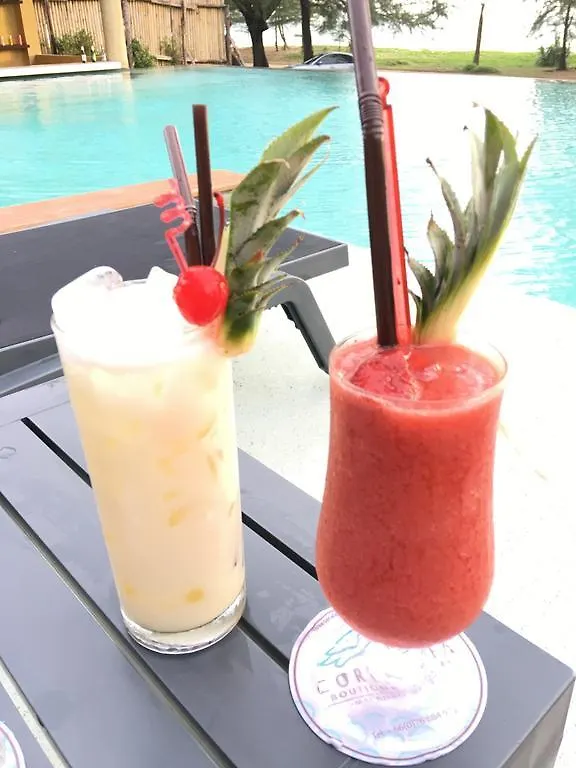 Coriacea Beachfront Boutique Phuket Resort - Sha Plus Mai Khao